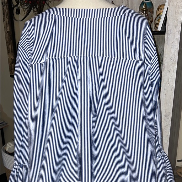 Caslon Blue and White Graphic Bell Sleeve Blouse stripped and boho style - Picture 8 of 12